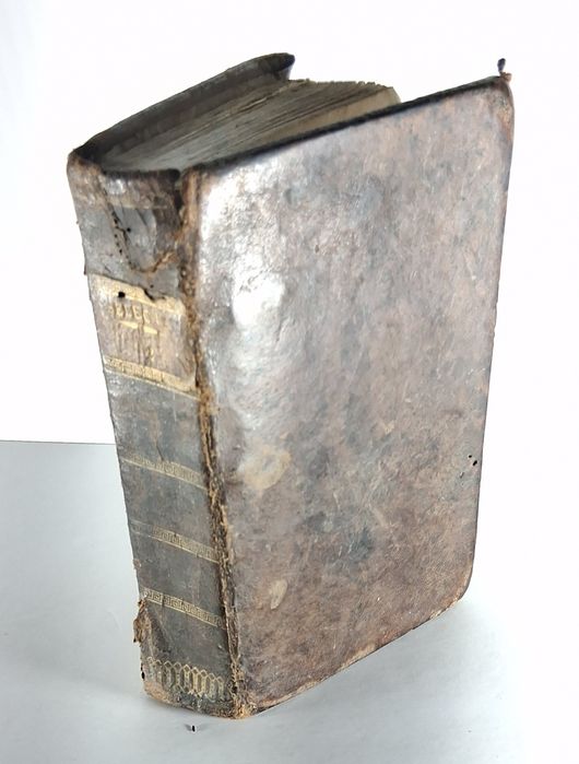 Livro antigo sec. XVII / XVIII