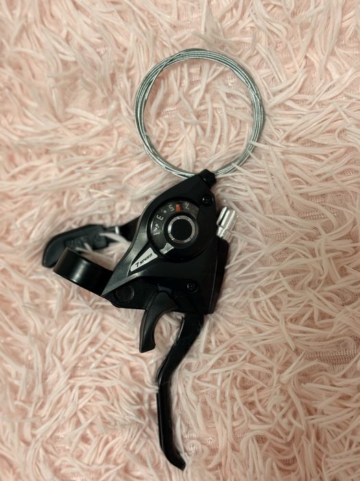 Manipulo de travão e mudanças 7 velocidades