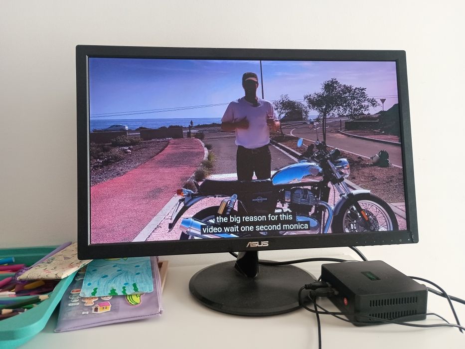 Monitor Asus vp228  21"