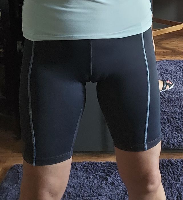 Krótkie spodenki na rower lub jogę M