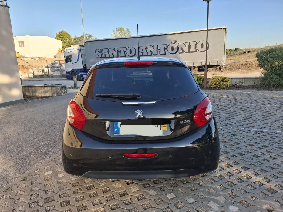 Peugeot 208 1.4 hdi