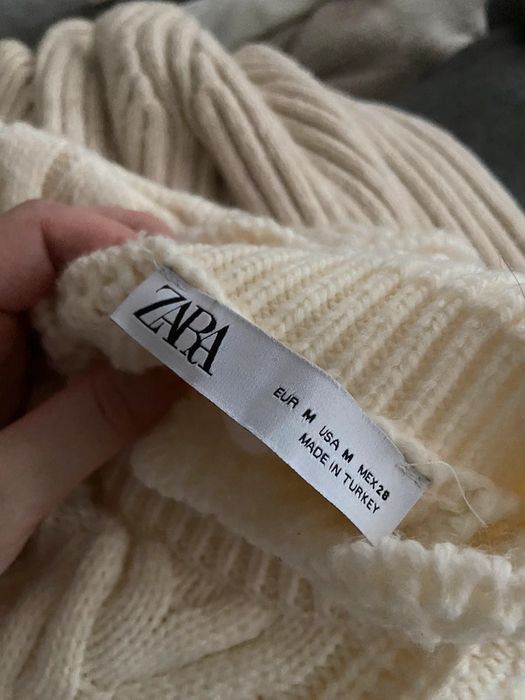 Sweter z baskiną kremowy ZARA