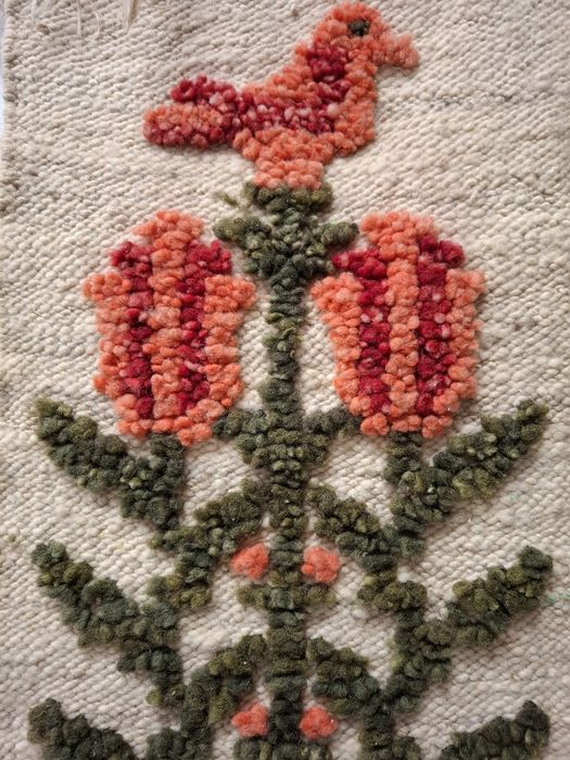 Kilim wełniany ptaszek na kwiatku prl