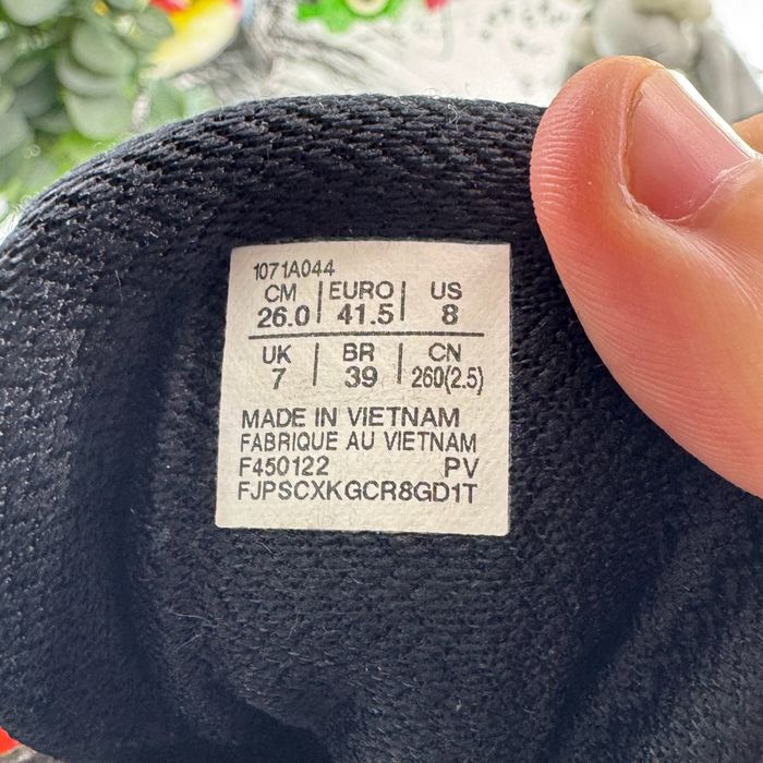Кросівки Asics Gel Blast 41 розмір Е6022