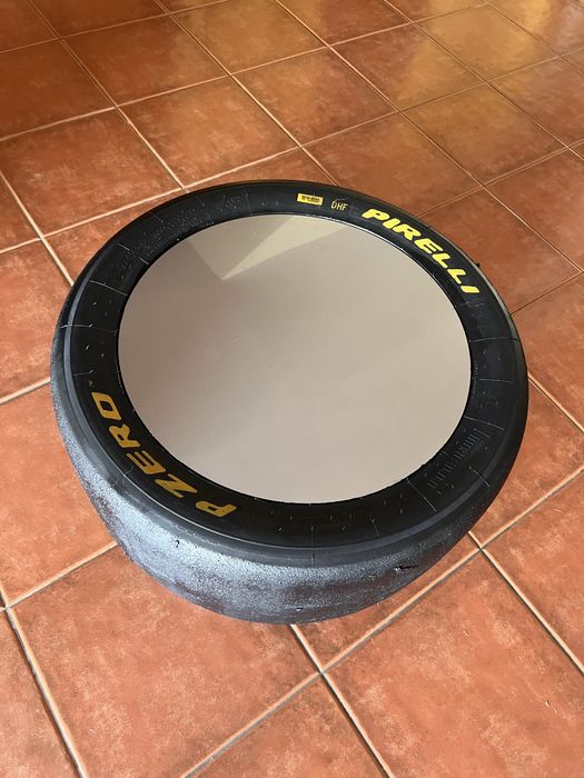 Mesa de Café Pneu Pirelli