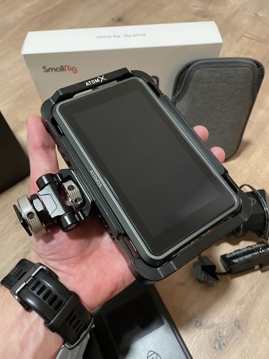 Ecra Atomos Ninja V Plus + Extras