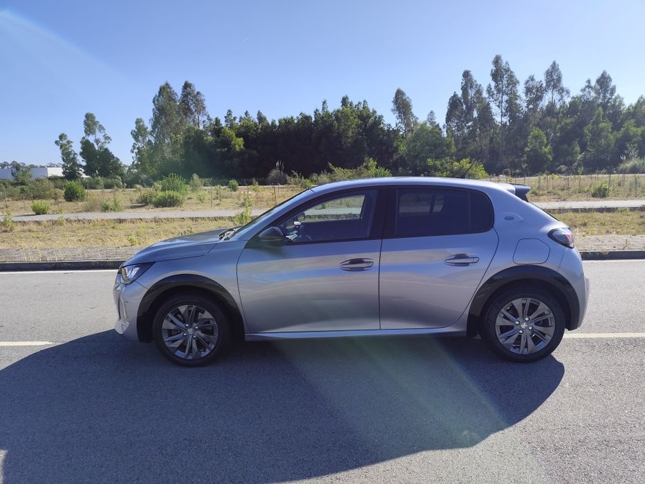 Peugeot e-208 Allure 50kwh
