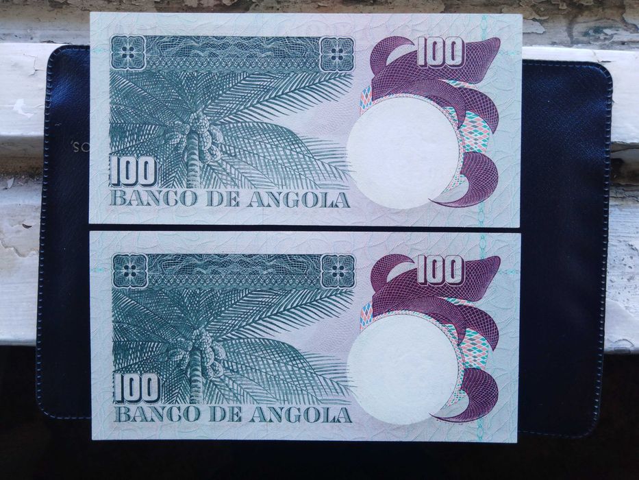 2 notas  nº seguidos 100 escudos "Luís de Camões" 1973 BELAS