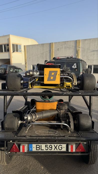 2 karts + reboque