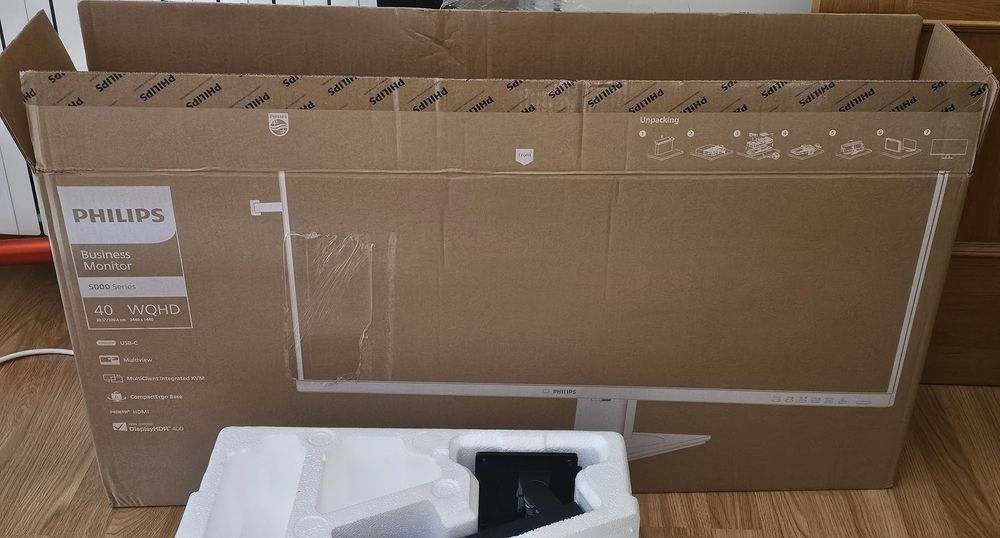 Philips 40B1U560 40