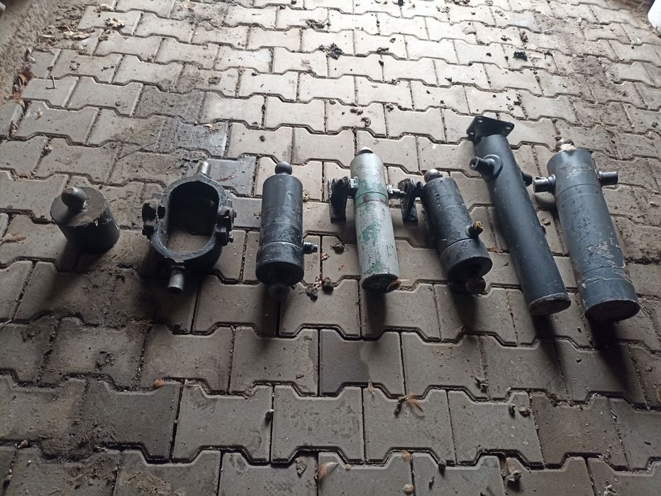 Części do maszyn rolniczych koparka , kosiarki bijakowe i t25