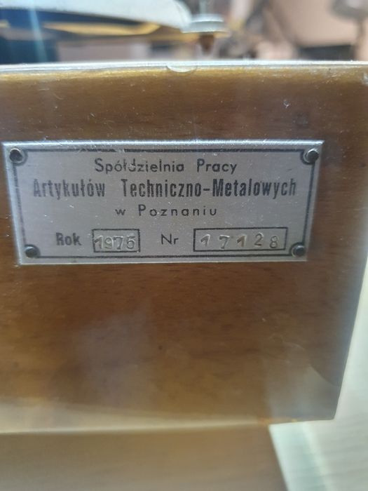 Waga apteczna-stara.