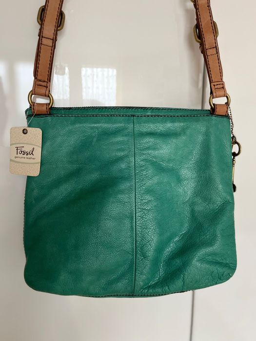 Nowa skórzana torebka damska Fossil w kolorze zielono-turkusowym.
