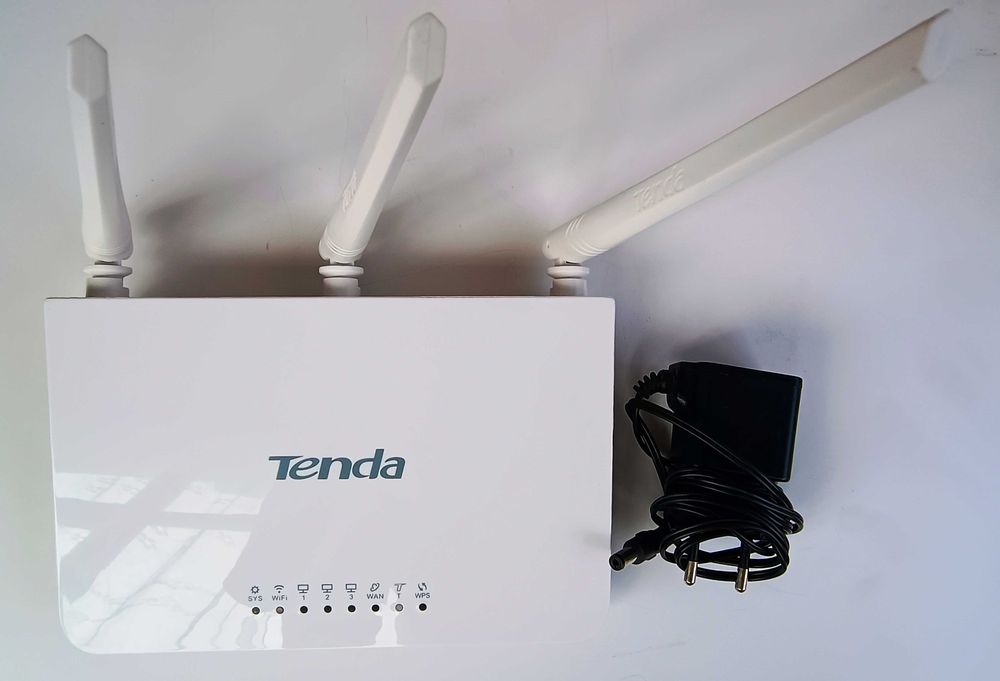 Tenda N300 F3 бездротовий маршрутизатор