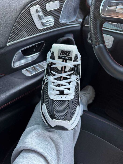 Кросівки Nike Zoom Vomero 5 Dark Grey Black White premium