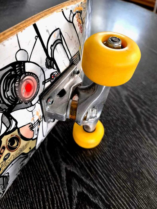 Skate GONSALES - bom estado