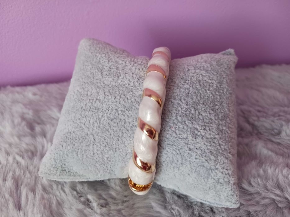 bransoletka sztywna perłowa