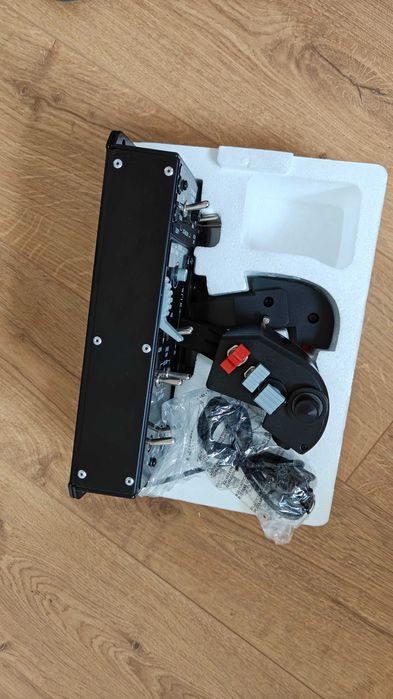 Thrustmaster Hotas Warthog joystick + przepustnica