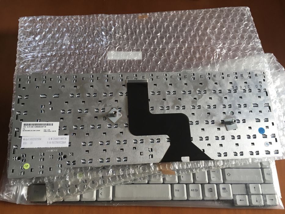 Zestaw 5 klawiatur do laptopów