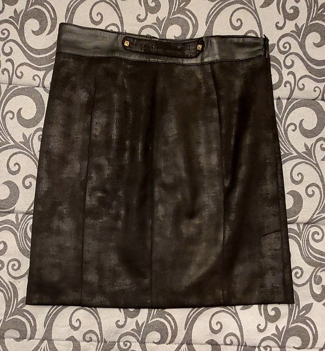 Saia preta s/ marca