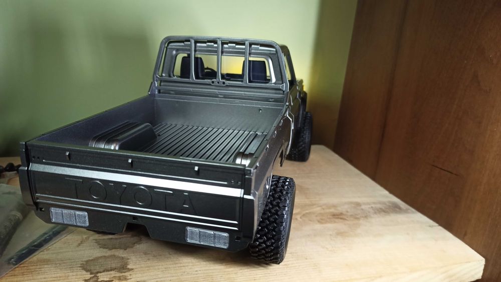 Машинка 1/12 Радіокерована машинка Toyota Land Cruiser, 4WD