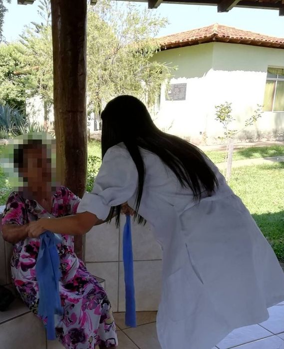 Fisioterapeuta Especializada em Idosos – Braga