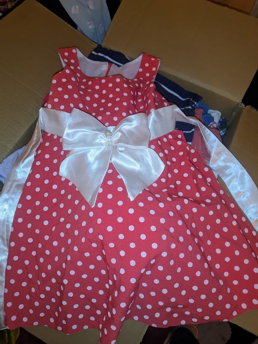 Zestaw ubrań 104-110 dla dziewczynki