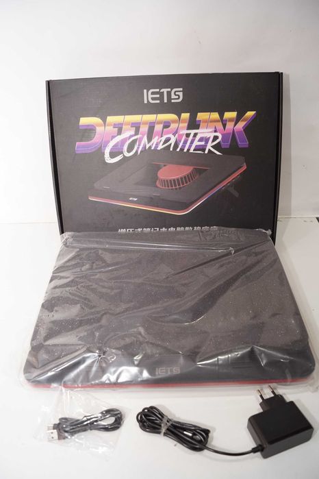 Podstawka chłodząca GT500 do laptopów o przekątnej 13–17,3" RGB hubUSB