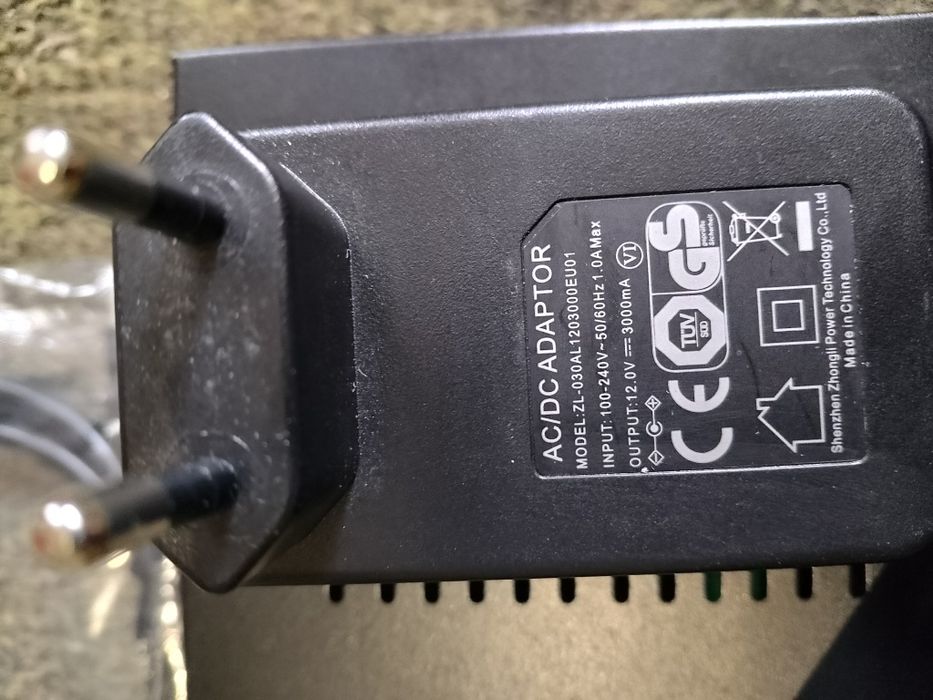 Amiko Viper 4K Combo: комбінований DVB-S2X + DVB-T2/C ресивер Linux E2