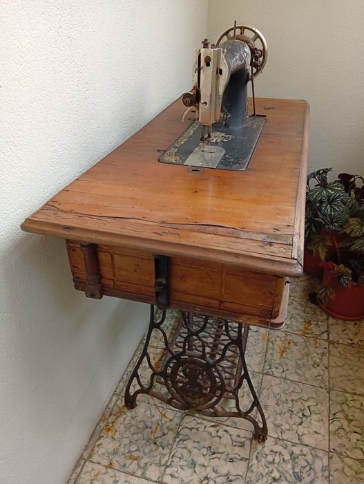 Máquina de costura vintage
