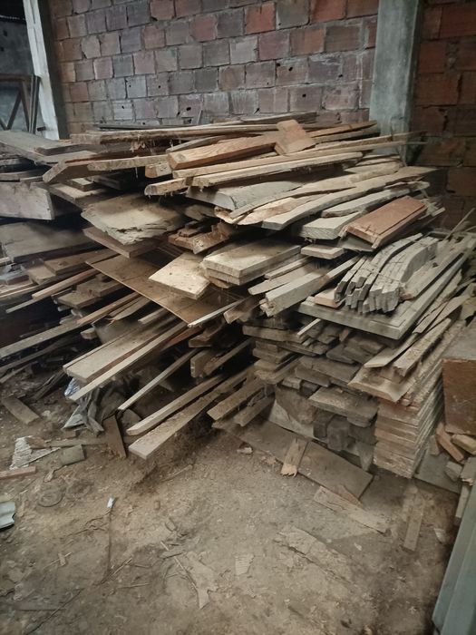 Lenha seca por traçar