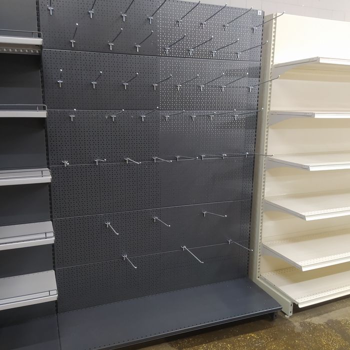 Продаж стелажів різних розмірів.