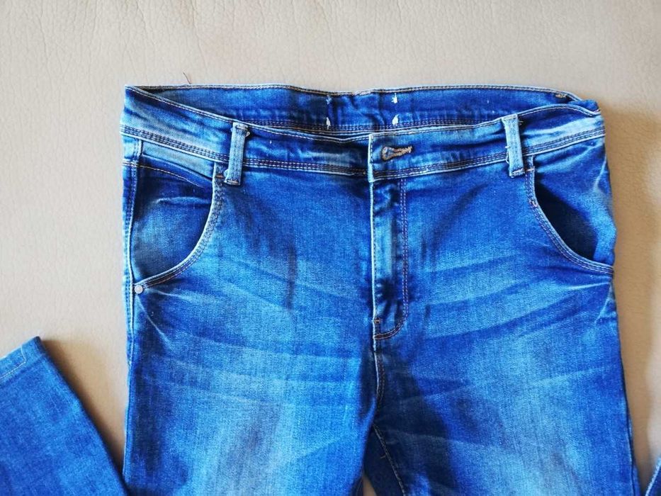 Calça em ganga extensivel 11/12 anos