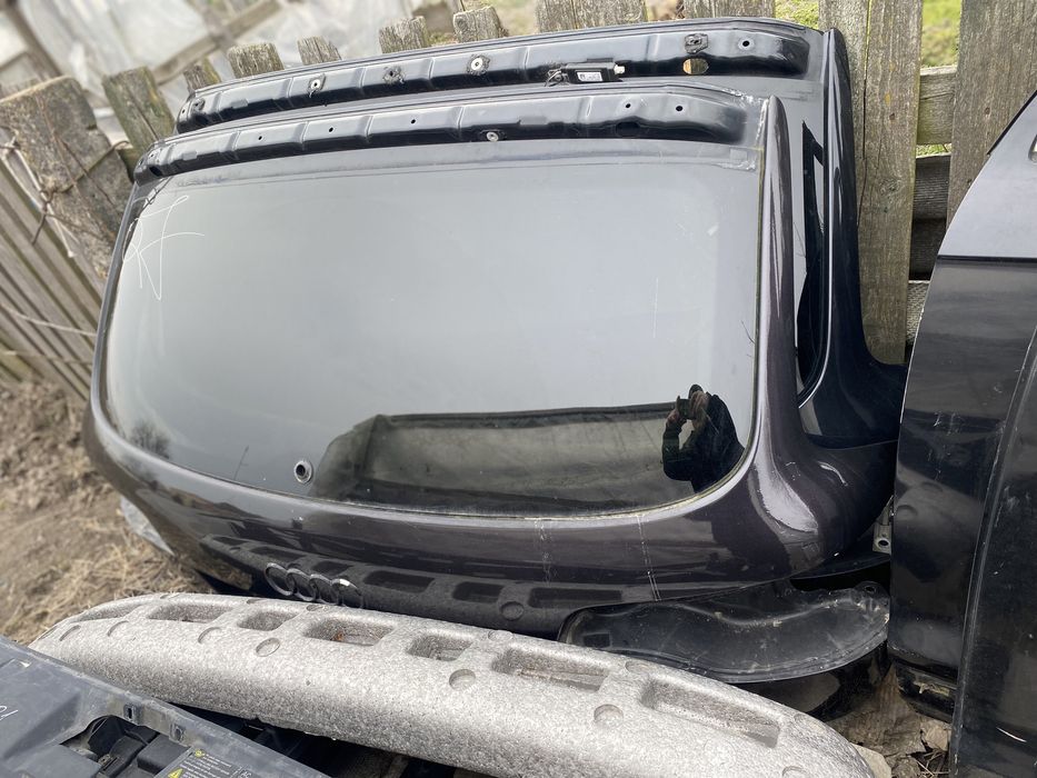 Ляда задня ауді