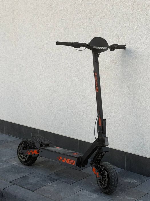 Продаю електро самокат g2