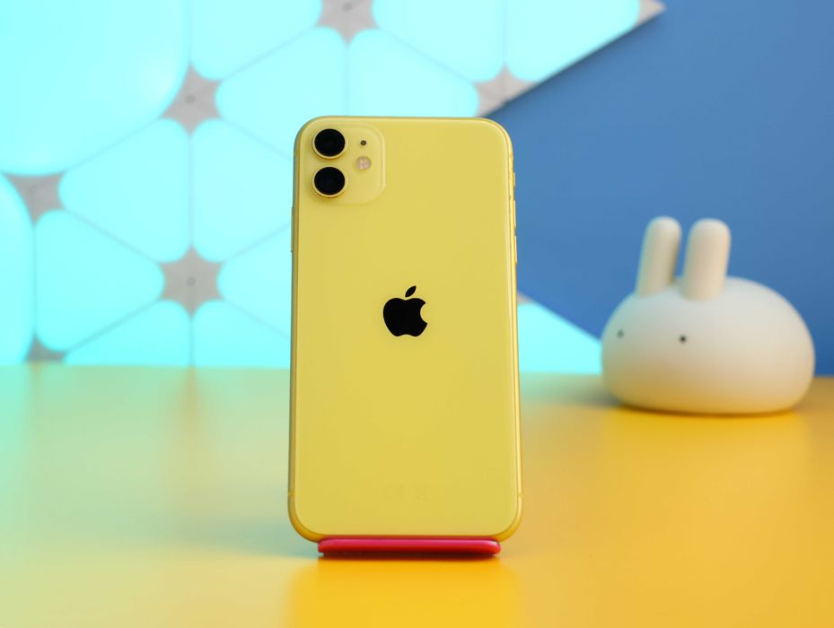 Смартфон Apple iPhone 11 128GB Yellow (155903) Б/У З ГАРАНТІЄЮ