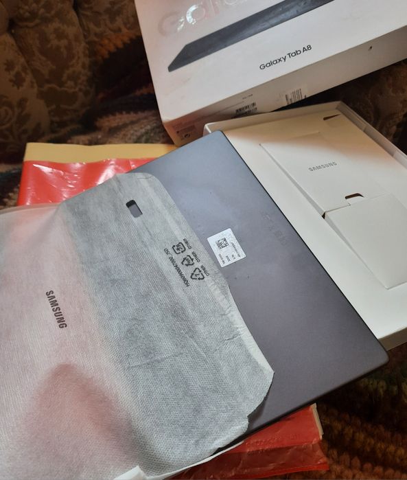 Планшет Samsung A8