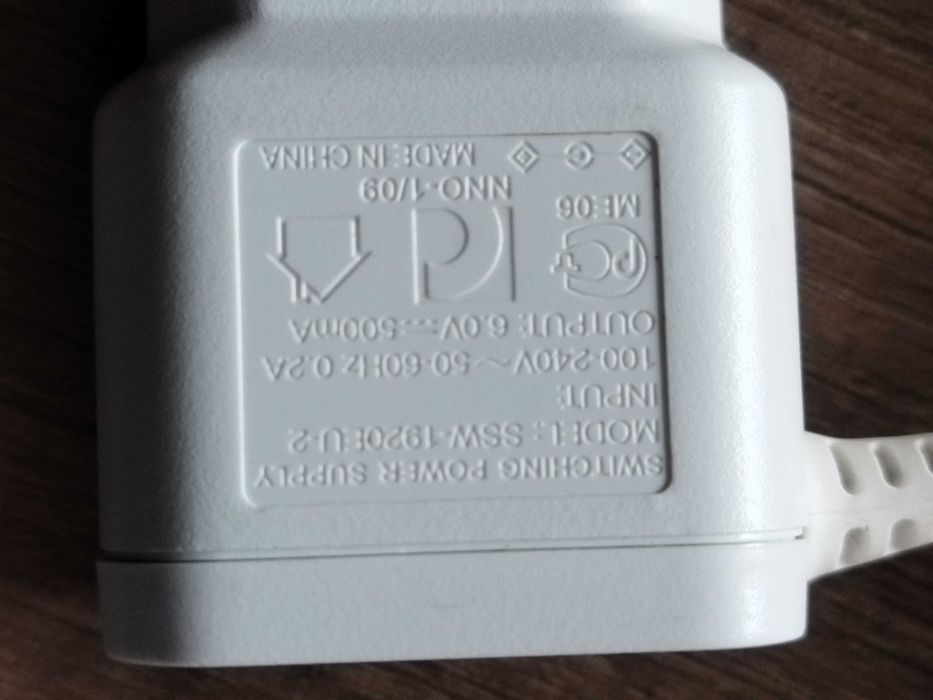 Блок питания SSW-1920EU-2 6V 0.5А для девайсов Philips.