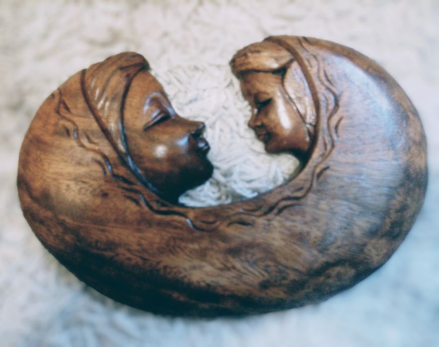 Płaskorzeźba w drewnie