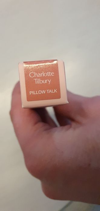 Charlotte Tilbury Collagen Lip Bath błyszczyk do ust  Pillow Talk 7.9
