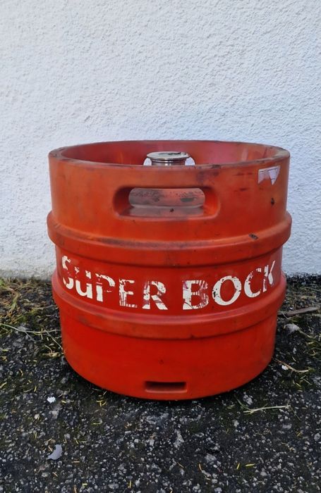 Barris de inox 50L e 30L