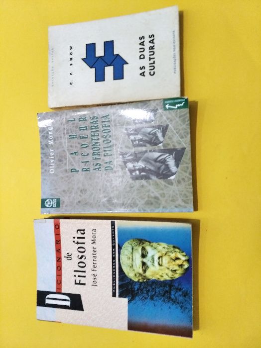 Diversos livros de Filosofia: A Morte do Divino Sócrates e outros