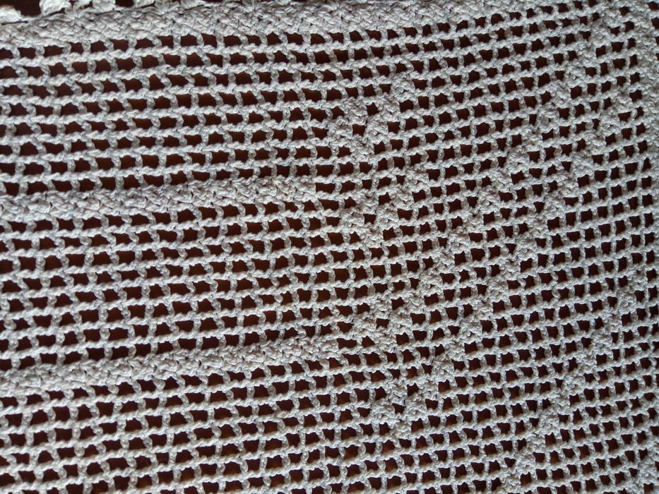 Napron de renda creme