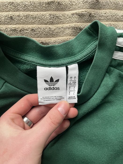 Кофта adidas зелена