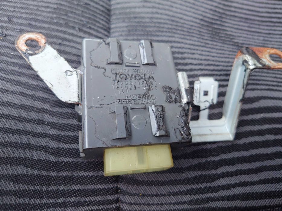 Relé de Vidros Elétricos Corolla E90