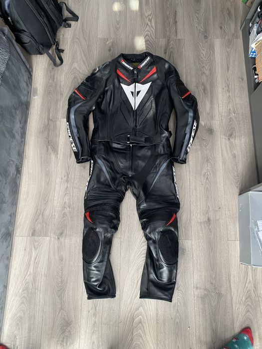 Kombinezon motocyklowy dainese dwuczęściowy strój sportowy