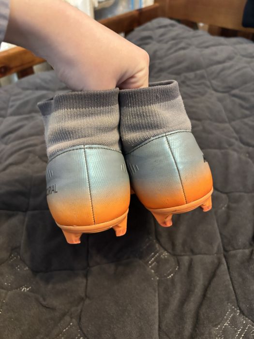 Футбольні бутси Nike 39р.