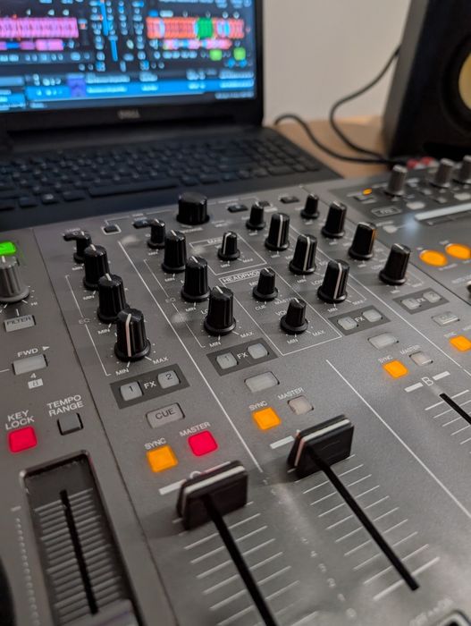 Kontroler  Pioneer DDJ T1