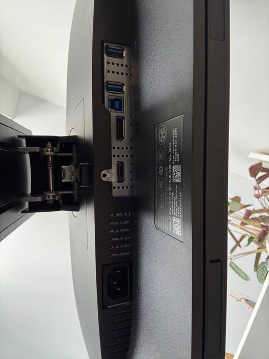 Монітор Dell p2418d