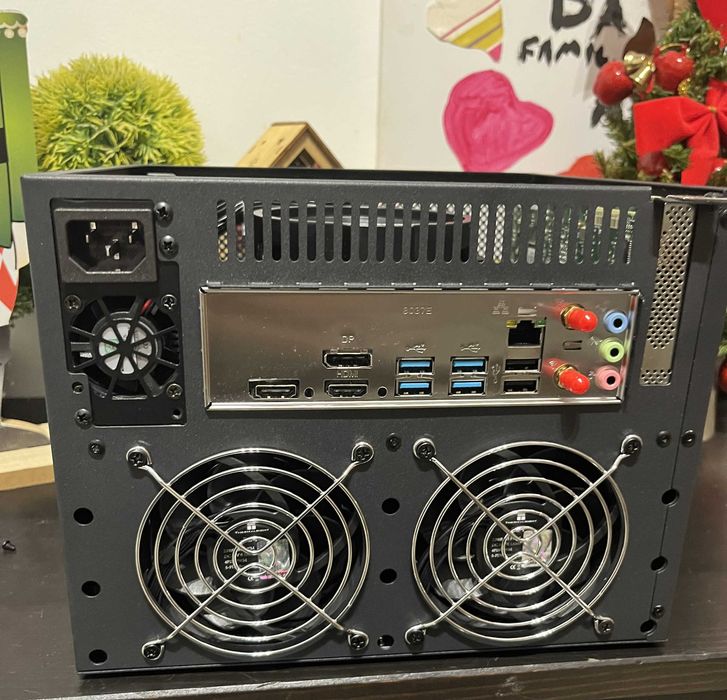 NAS / Server RYZEN PRO (ITX, SFF) / 18TB/32GB